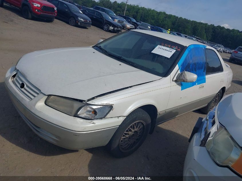 1999 Toyota Camry Le VIN: JT2BG28K4X0354032 Lot: 39568668