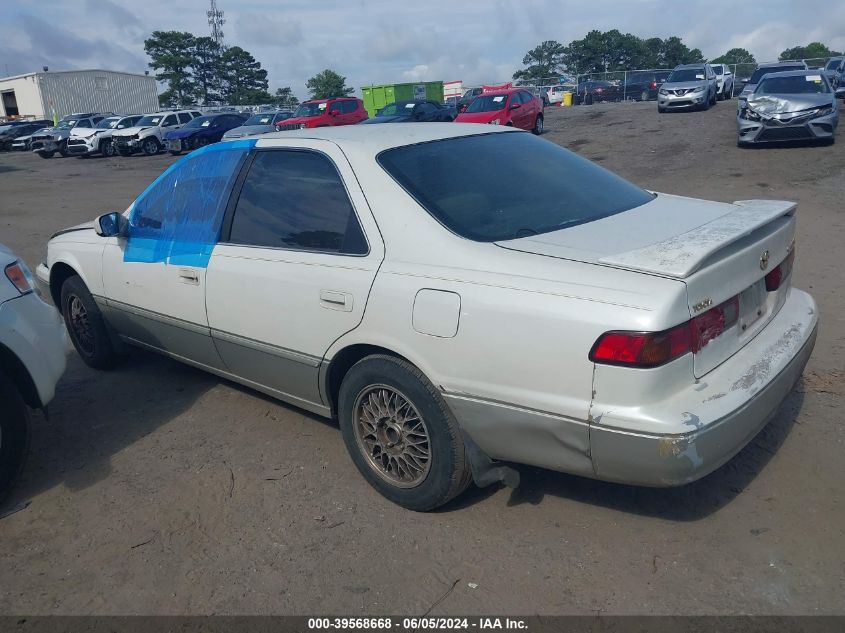 1999 Toyota Camry Le VIN: JT2BG28K4X0354032 Lot: 39568668