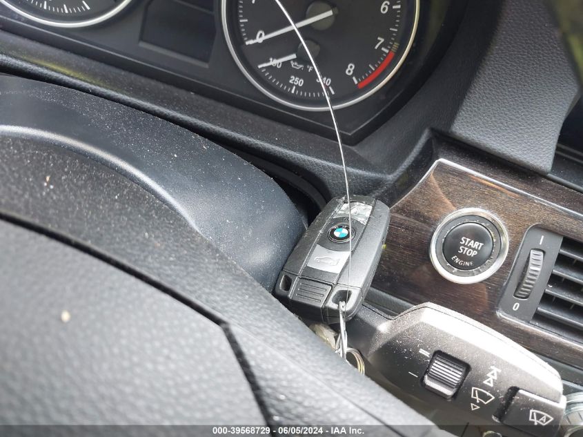 2011 BMW 328I VIN: WBAKE5C54BE573114 Lot: 39568729