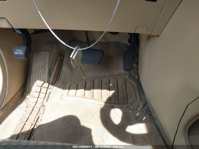 2006 Toyota Highlander V6 VIN: JTEGP21AX60107932 Lot: 39568817