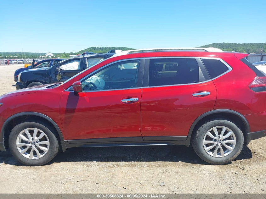 2018 Nissan Rogue Sv VIN: 5N1AT2MT9JC821668 Lot: 39568824