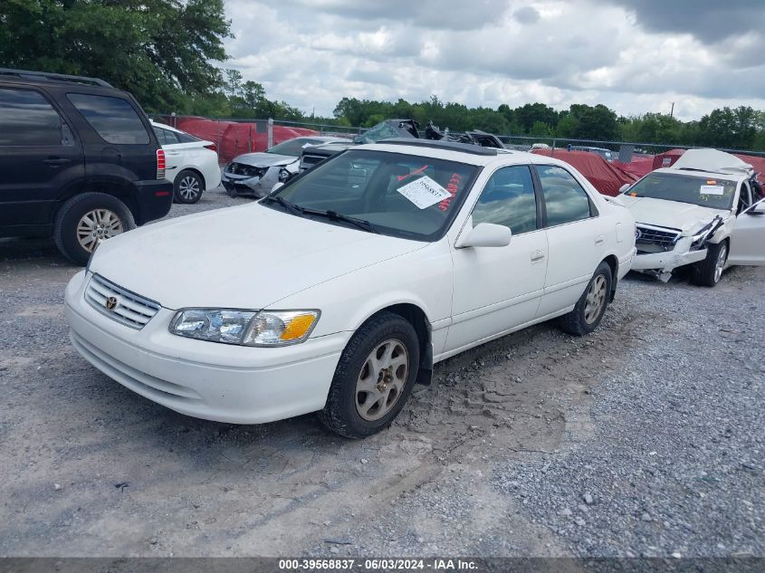 2000 Toyota Camry Le V6 VIN: JT2BF22K1Y0283837 Lot: 39568837