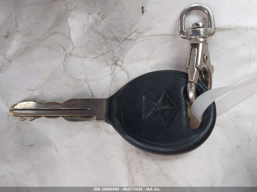 1996 Dodge Grand Caravan Se VIN: 2B4GP44R1TR833971 Lot: 39568955