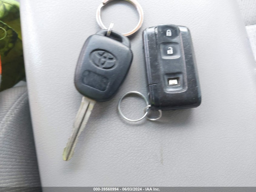 2012 Toyota Camry Le VIN: 4T4BF1FK7CR260741 Lot: 39568994