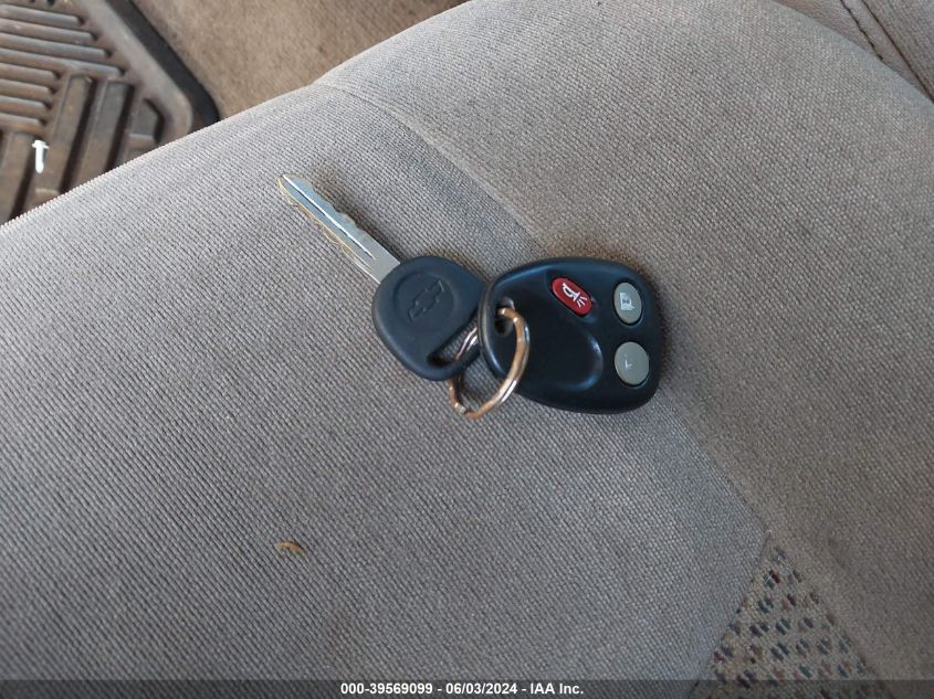 2004 Chevrolet Silverado 1500 Ls VIN: 2GCEC19V841137778 Lot: 39569099