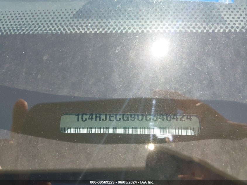 2013 Jeep Grand Cherokee Overland VIN: 1C4RJECG9DC546424 Lot: 39569229