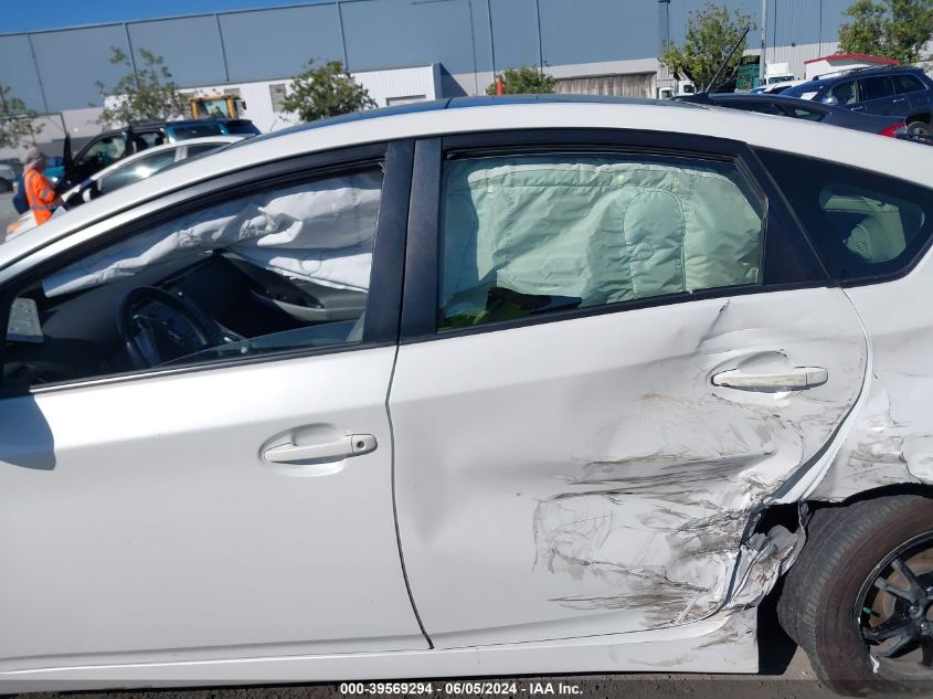 2015 Toyota Prius Four VIN: JTDKN3DU5F1900565 Lot: 39569294