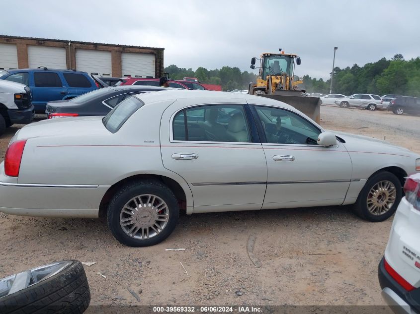 2004 Lincoln Town Car Ultimate VIN: 1LNHM83W04Y649760 Lot: 39569332