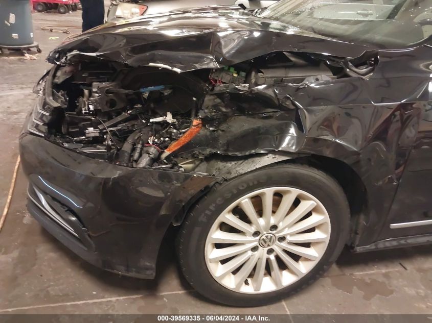 2017 Volkswagen Passat 1.8T Se VIN: 1VWBT7A3XHC019731 Lot: 39569335