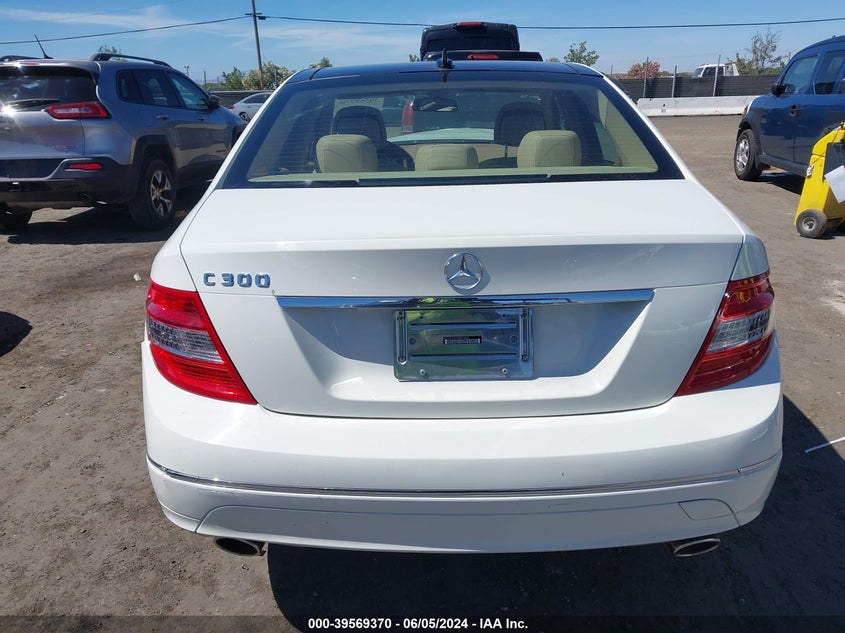2008 Mercedes-Benz C 300 Luxury/Sport VIN: WDDGF54X28R014402 Lot: 39569370