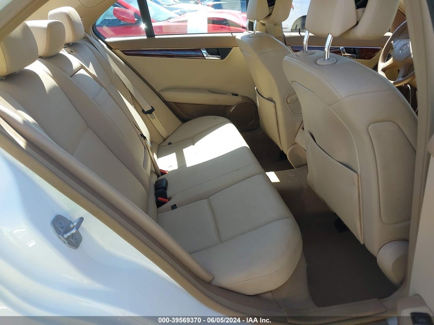 2008 Mercedes-Benz C 300 Luxury/Sport VIN: WDDGF54X28R014402 Lot: 39569370