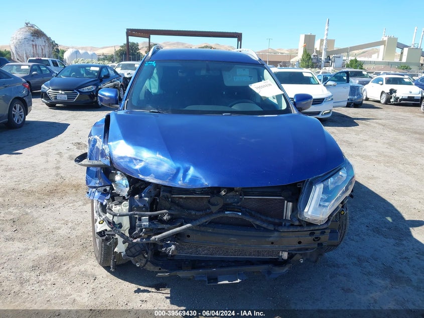 2017 Nissan Rogue Sv VIN: KNMAT2MT4HP542863 Lot: 39569430
