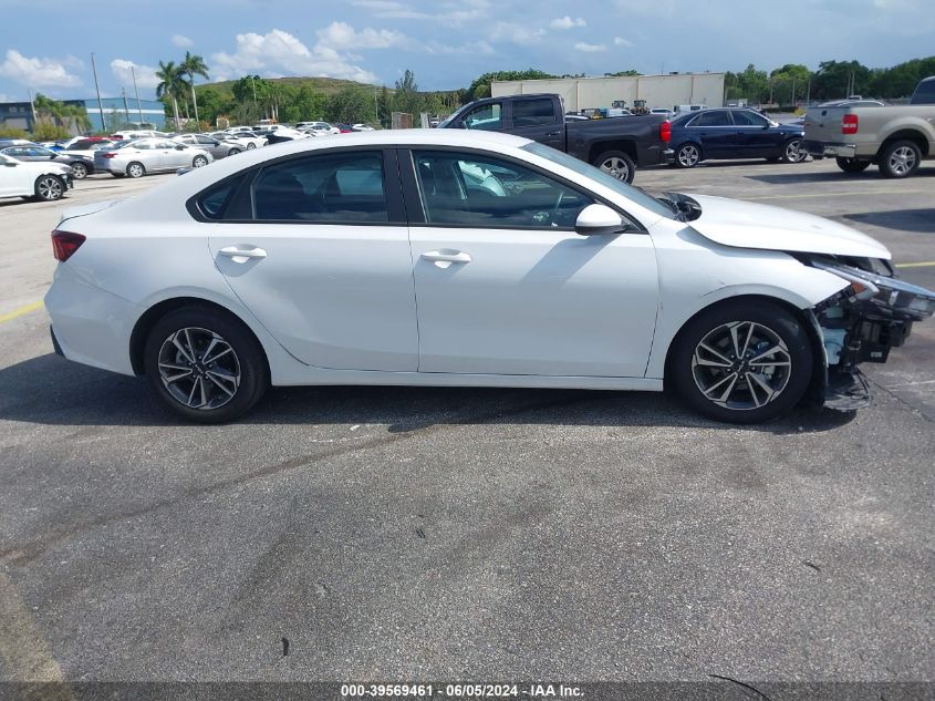 2024 Kia Forte Lxs VIN: 3KPF24AD2RE736181 Lot: 39569461