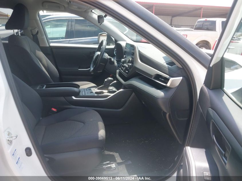2022 TOYOTA HIGHLANDER VIN: 5TDBZRBH6NS590487