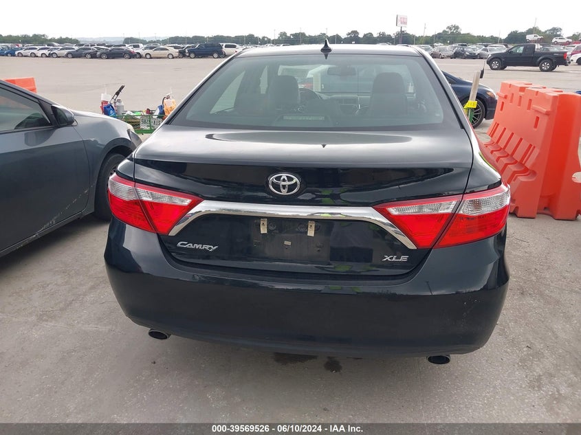 2016 Toyota Camry Xle V6 VIN: 4T1BK1FK2GU573319 Lot: 39569526