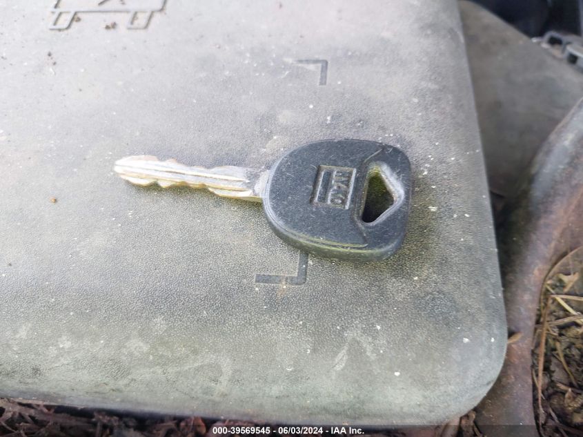 2005 GMC Yukon Slt VIN: 1GKEC13T35R230681 Lot: 39569545