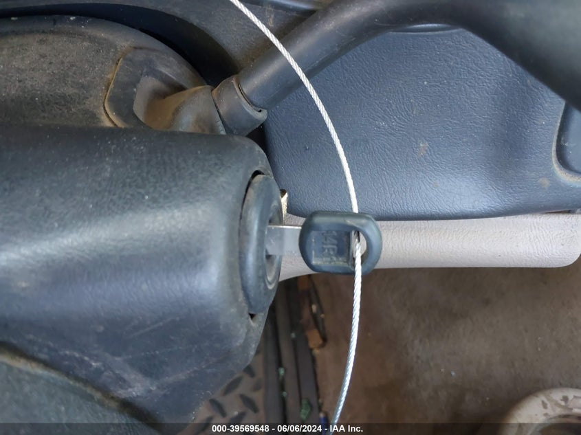 2005 Chevrolet Silverado 1500 VIN: 1GCEC14X25Z171216 Lot: 39569548