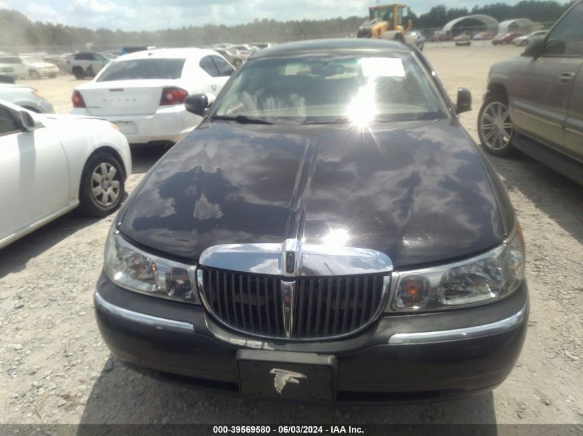 2001 Lincoln Town Car Cartier VIN: 1LNHM83WX1Y703626 Lot: 39569580