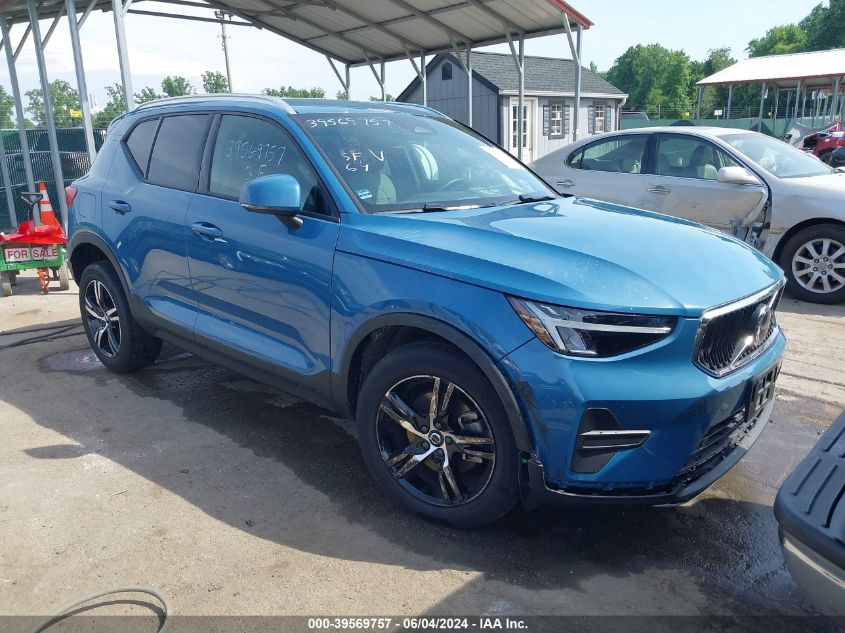 2023 Volvo Xc40 B5 Core VIN: YV4L12UK9P2945770 Lot: 39569757