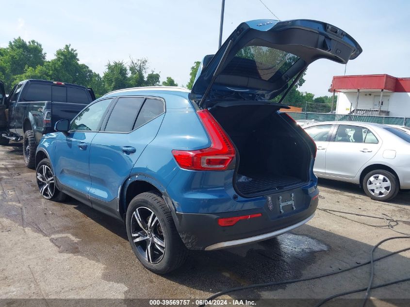 2023 Volvo Xc40 B5 Core VIN: YV4L12UK9P2945770 Lot: 39569757