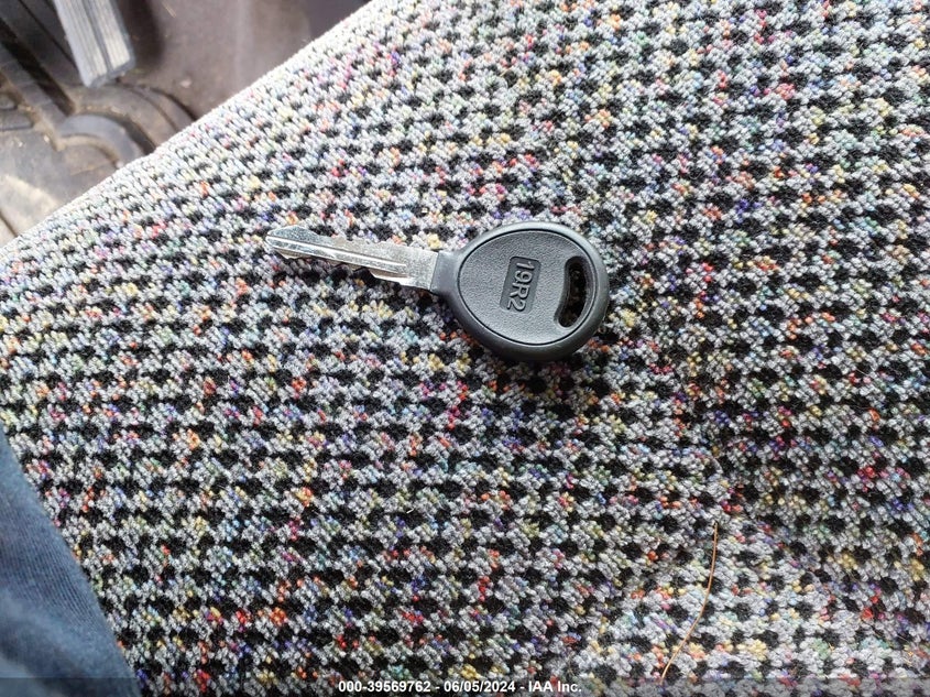 2001 Dodge Ram 1500 St VIN: 1B7HF13Y41J293972 Lot: 39569762