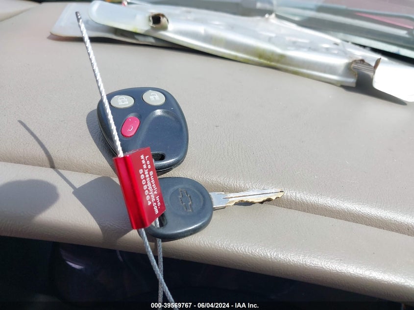 2005 Chevrolet Silverado 1500 Z71 VIN: 2GCEK13T951208353 Lot: 39569767