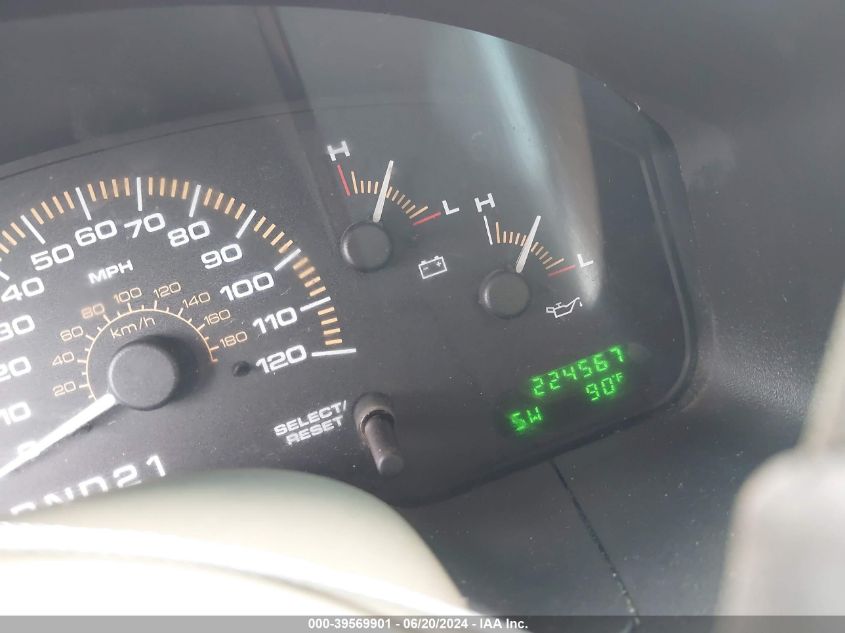 2003 Ford Expedition Xlt VIN: 1FMPU15L73LA57273 Lot: 39569901