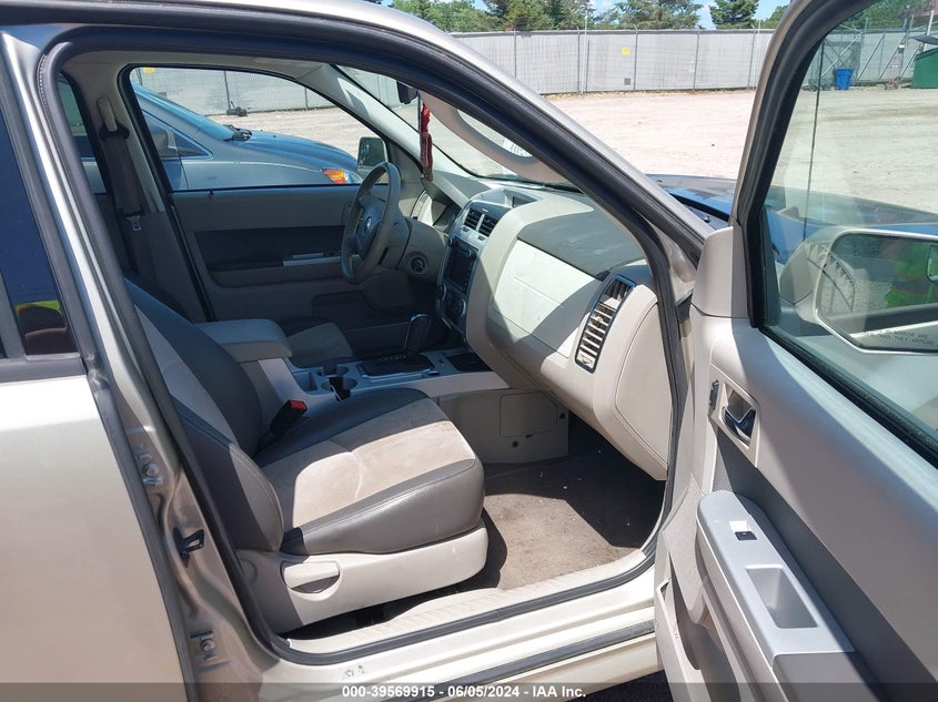 2010 Mercury Mariner Premier VIN: 4M2CN9HG5AKJ01751 Lot: 39569915