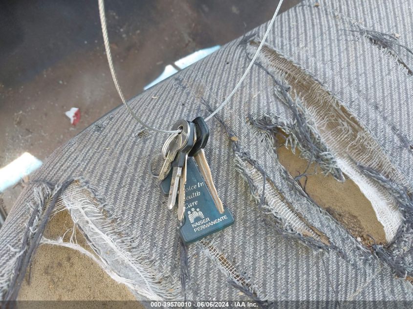 1992 Toyota Pickup 1/2 Ton Short Whlbase Stb VIN: 4TARN81AONZO33187 Lot: 39570010