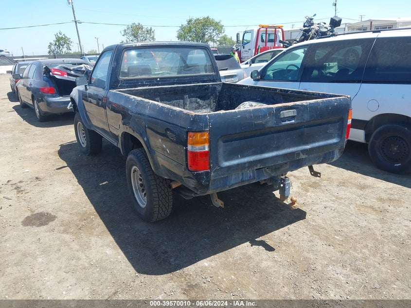 1992 Toyota Pickup 1/2 Ton Short Whlbase Stb VIN: 4TARN81AONZO33187 Lot: 39570010