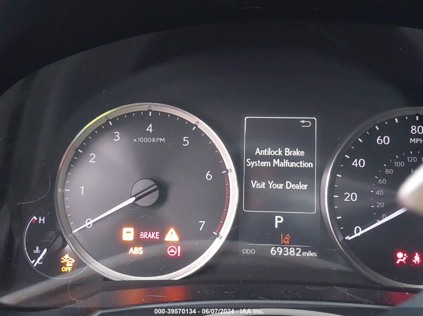 2020 Lexus Is 300 VIN: JTHDA1D22L5107296 Lot: 39570134