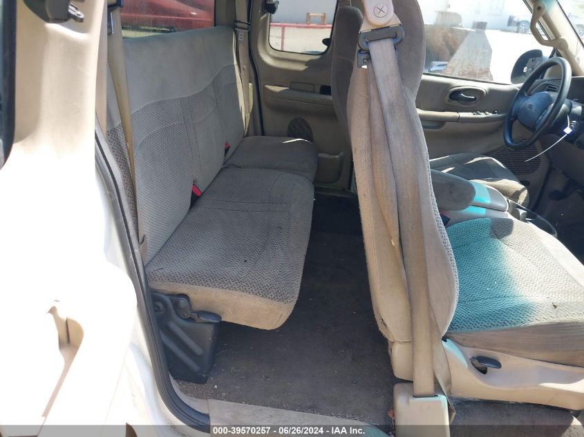 2000 Ford F-150 Work Series/Xl/Xlt VIN: 1FTZX1725YNB29687 Lot: 39570257