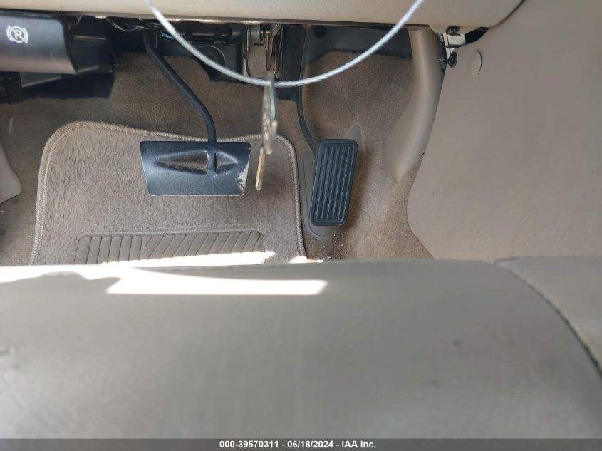 2005 Chevrolet Tahoe Lt VIN: 1GNEC13T15R191382 Lot: 39570311