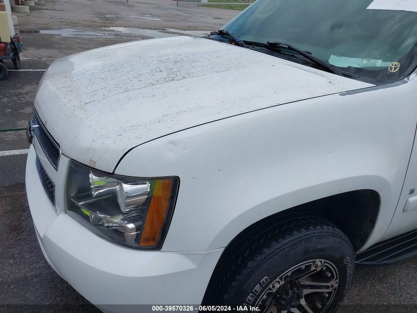 2007 Chevrolet Tahoe Lt VIN: 1GNFK13097J133745 Lot: 39570326