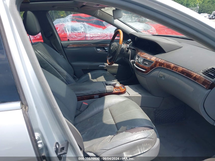2009 Mercedes-Benz S 550 VIN: WDDNG71X99A252686 Lot: 39570530