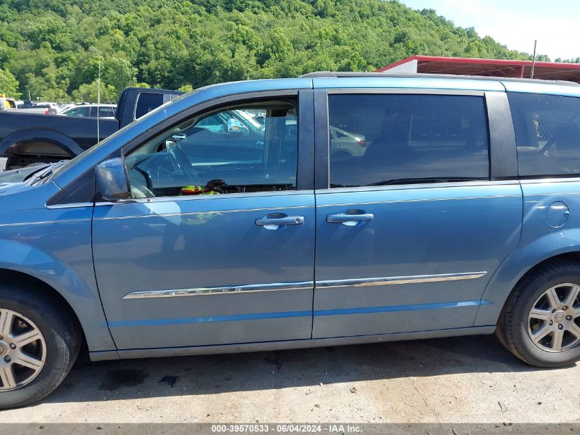 2011 Chrysler Town & Country Touring VIN: 2A4RR5DG2BR746986 Lot: 39570533