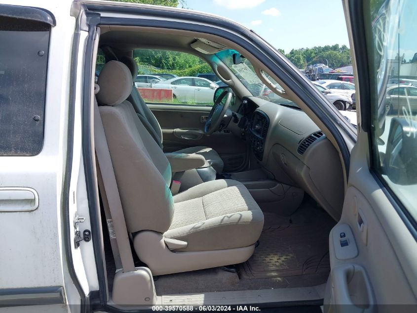 2005 Toyota Tundra Sr5 V8 VIN: 5TBBT44125S468982 Lot: 39570588