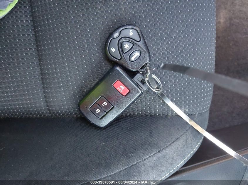 2017 Toyota Rav4 Hybrid Xle VIN: JTMRJREV2HD118259 Lot: 39570591