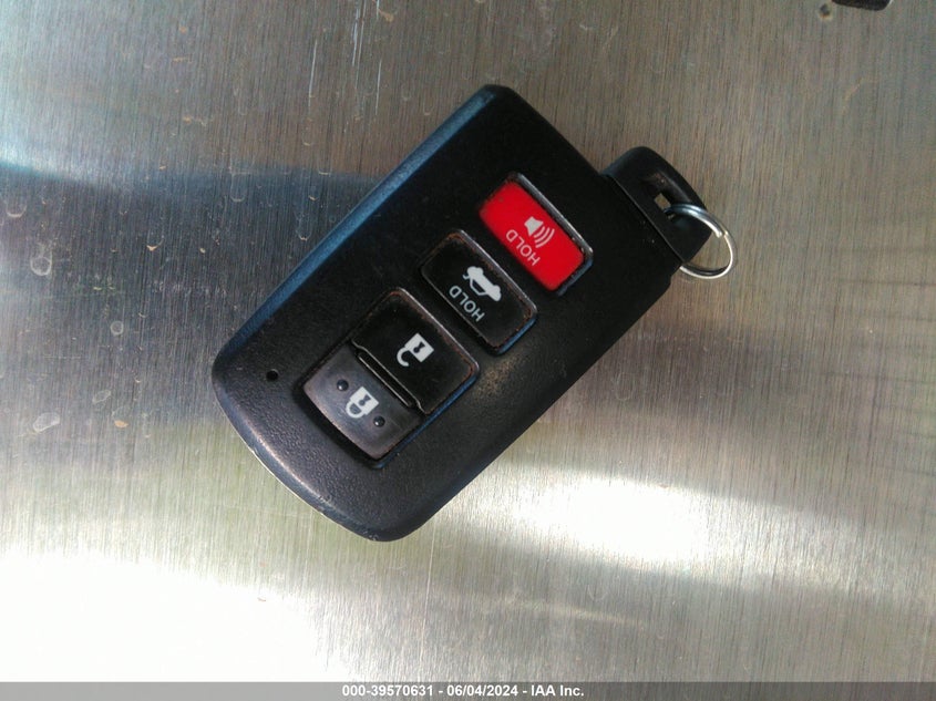 2012 Toyota Camry Hybrid Le VIN: 4T1BD1FK1CU028877 Lot: 39570631