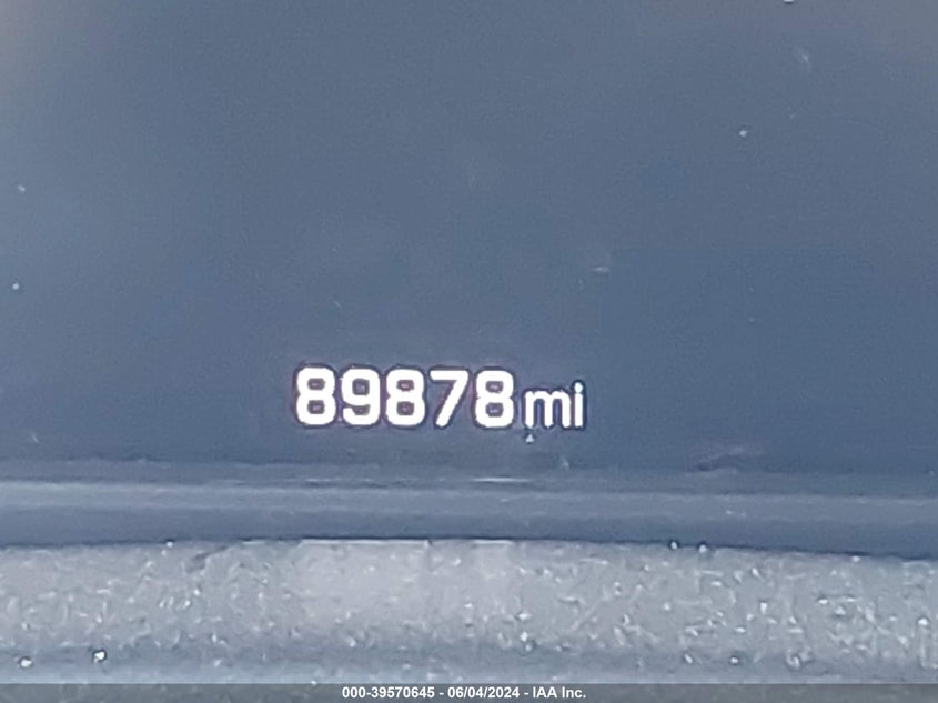 2018 Chevrolet Silverado 1500 2Lt VIN: 3GCUKREC8JG352288 Lot: 39570645