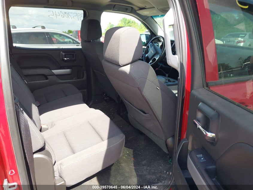 2018 Chevrolet Silverado 1500 2Lt VIN: 3GCUKREC8JG352288 Lot: 39570645