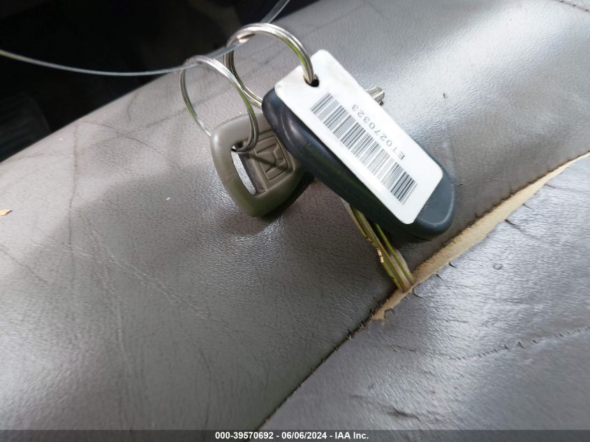 2000 Honda Accord 3.0 Ex VIN: 1HGCG1650YA061521 Lot: 39570692