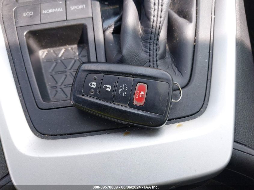 2020 Toyota Rav4 Xle VIN: 2T3W1RFV4LW090865 Lot: 39570809