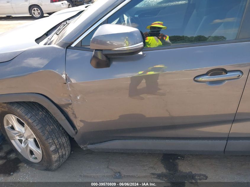 2020 Toyota Rav4 Xle VIN: 2T3W1RFV4LW090865 Lot: 39570809