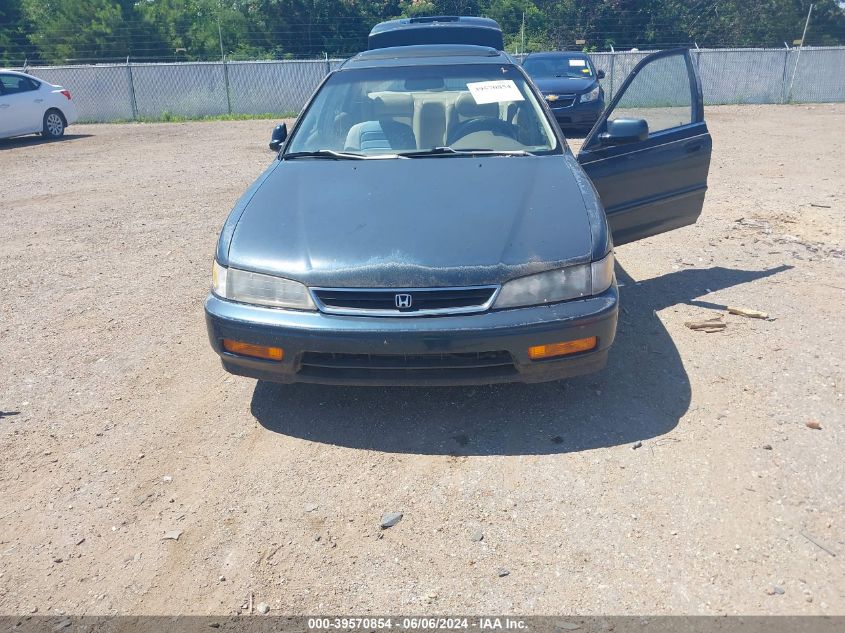 1995 Honda Accord Ex VIN: 1HGCE6662SA011383 Lot: 39570854