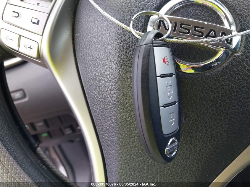 2016 Nissan Rogue Sv VIN: 5N1AT2MV1GC815633 Lot: 39570876