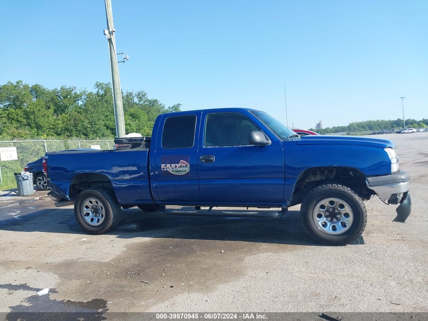 2003 Chevrolet Silverado 1500 Ls VIN: 2GCEC19V331114598 Lot: 39570945
