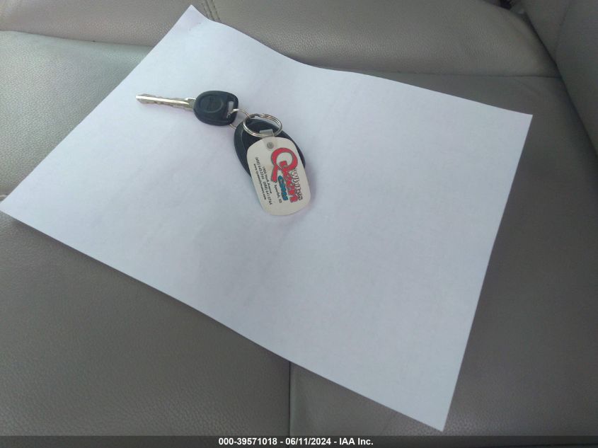 2013 GMC Yukon Xl 1500 K1500 Slt VIN: 1GKS2KE7XDR201866 Lot: 39571018