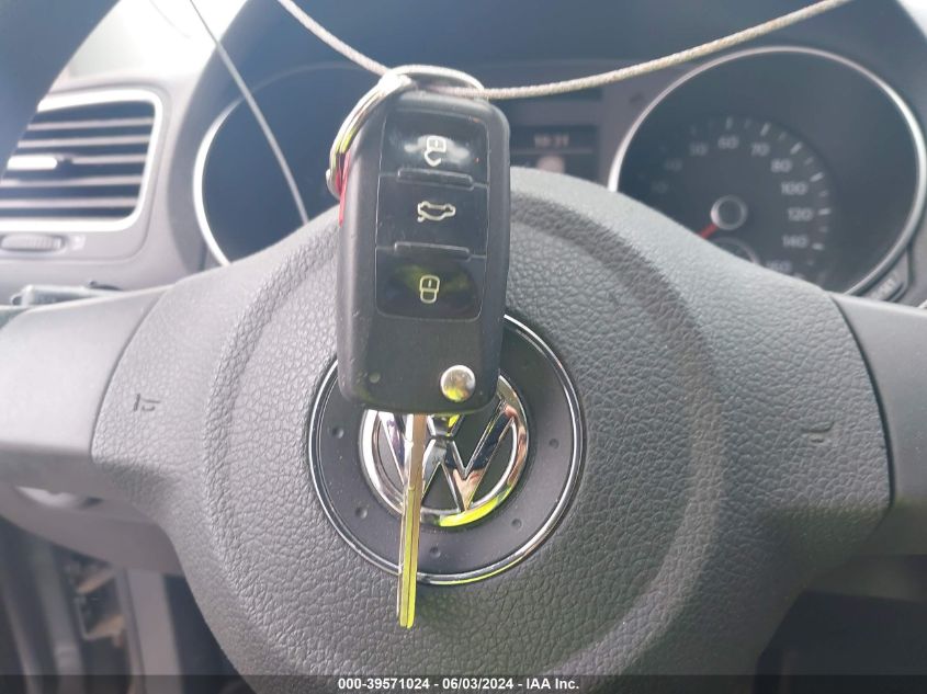 2011 Volkswagen Golf 2.5L 2-Door VIN: WVWAA7AJ9BW009510 Lot: 39571024