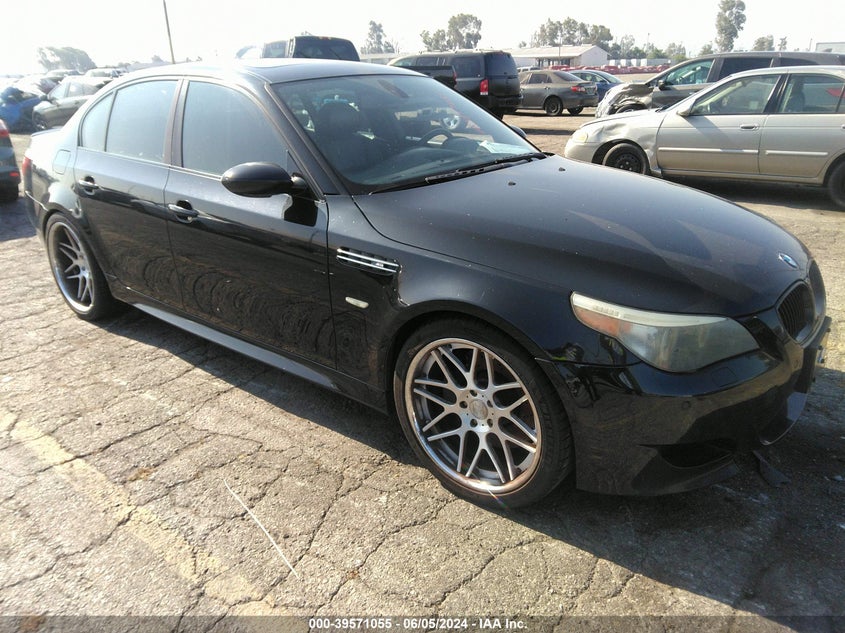 2007 BMW M5 VIN: WBSNB93587CX07053 Lot: 39571055